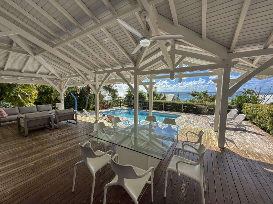 11.Location Villa piscine vue mer Sainte Anne Guadeloupe_Terrasse vue mer